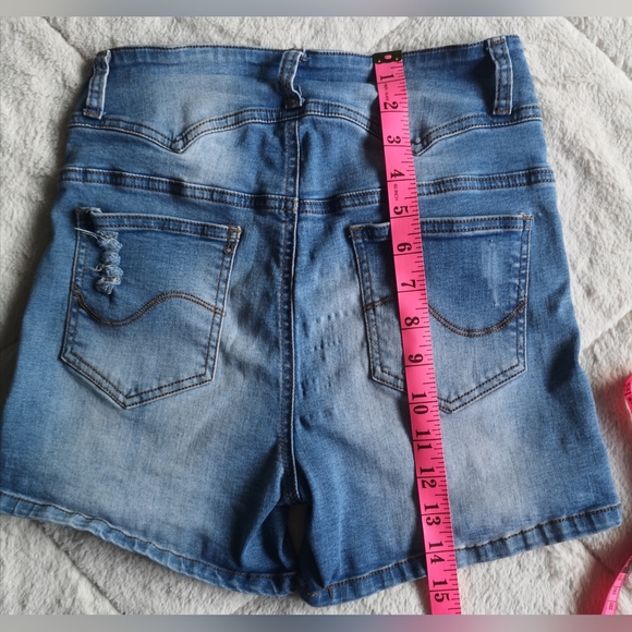 Ardene shorts. Size 1 or XS - Picture 7 of 9